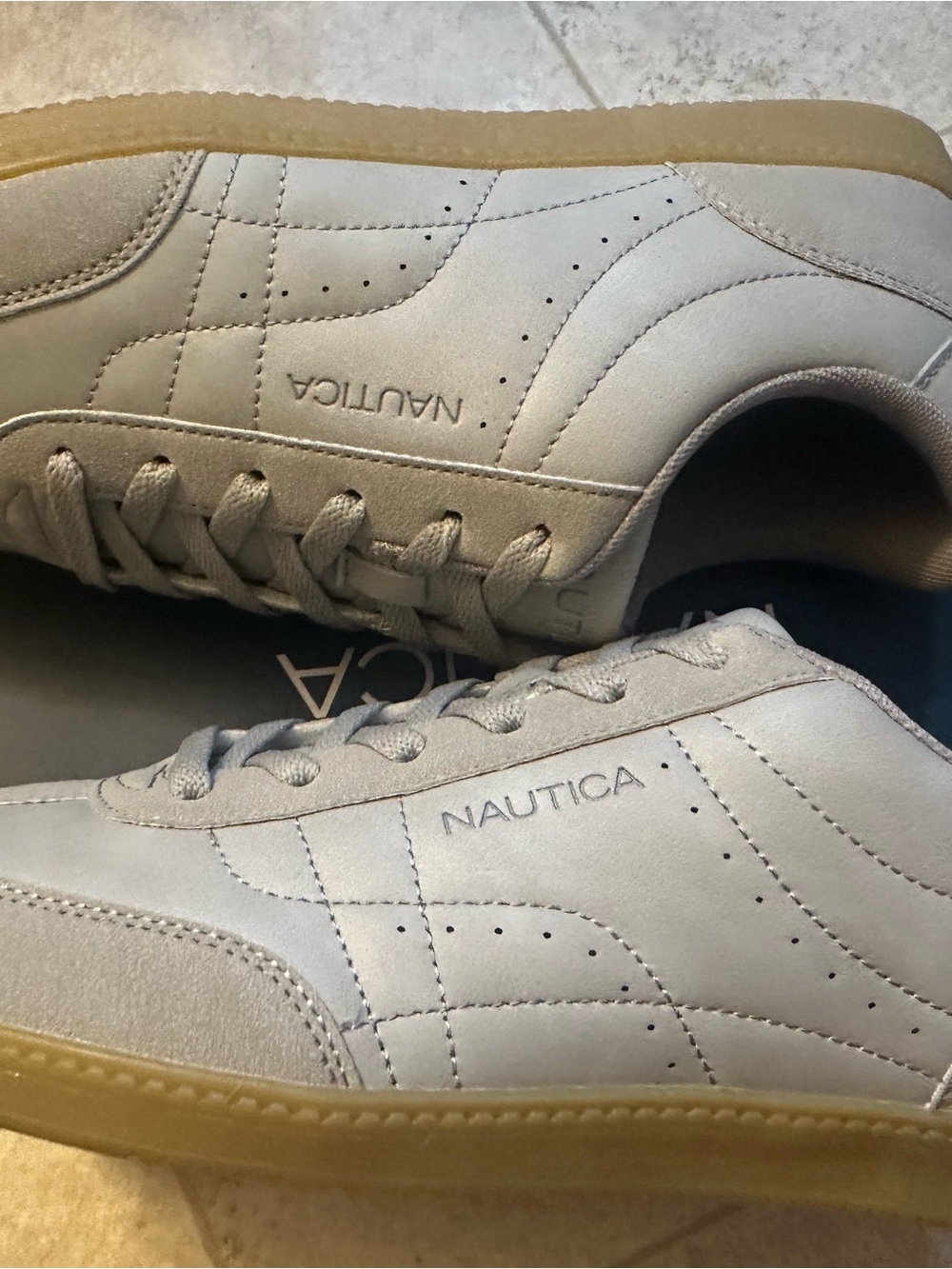 Nautica Men's Lace-Up Sneakers Gray Solid Round Toe Logo - Size 9.5 (UK 9)